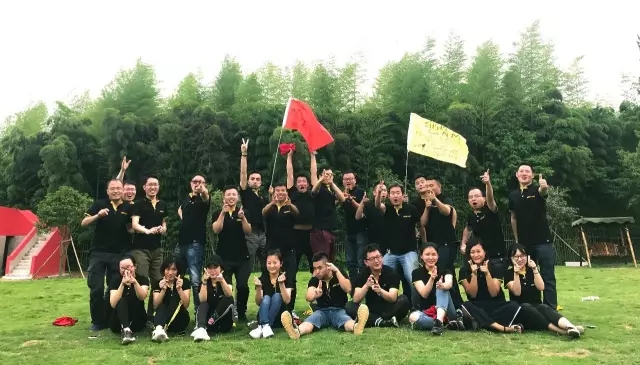 “向梦想出发” 新利体育luck18销售团建运动完善绽放